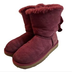 UGG BAILEY BOW II RIBBON Woman Sz 9 EUR 40 SUEDE BOOTS 1092973  Fur Burgundy/Red